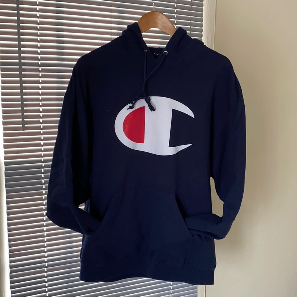 XL Champion Hoody + winter hat